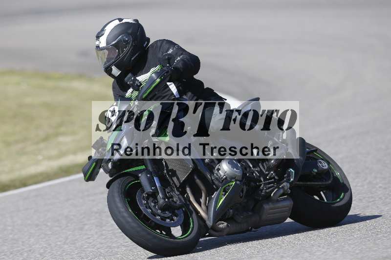 /01 02.04.2026 MAZ ADR/Gruppe gelb Gruppe gruen/44